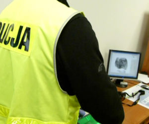 Akcja policji na trasie S-10. Kierowca golfa przewoził 1,5 kg marihuany!