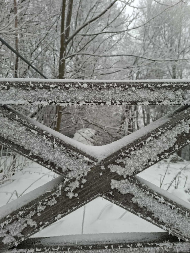 Majestatycznie, zimowo, jak w bajkowej Narnii. Tak Nowy Rok wita Święty Krzyż