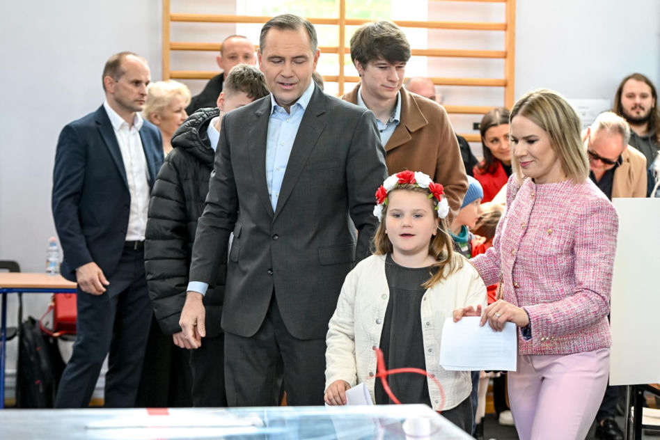 Karol Nawrocki z rodziną. Jego córka skradła show na wieczorze wyborczym