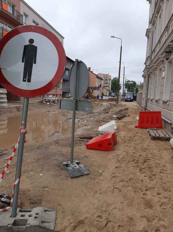 Remontowany odcinek Dwornej od Giełczyńskiej do Sikorskiego