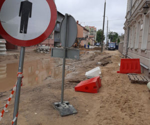 Remontowany odcinek Dwornej od Giełczyńskiej do Sikorskiego