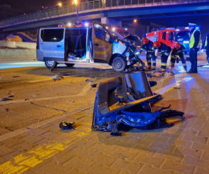Jechał pod prąd i zmiażdżył nadjeżdżający samochód. Śmiertelny wypadek na Mokotowie