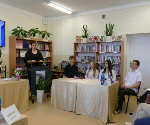 Debata szkolna w ramach programu Złote Szkoły NBP w Ekonomiku