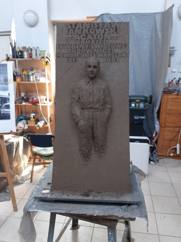 Wiemy, jak będzie wyglądał pomnik Stanisława Jankowskiego "Agatona"! Jest już model!