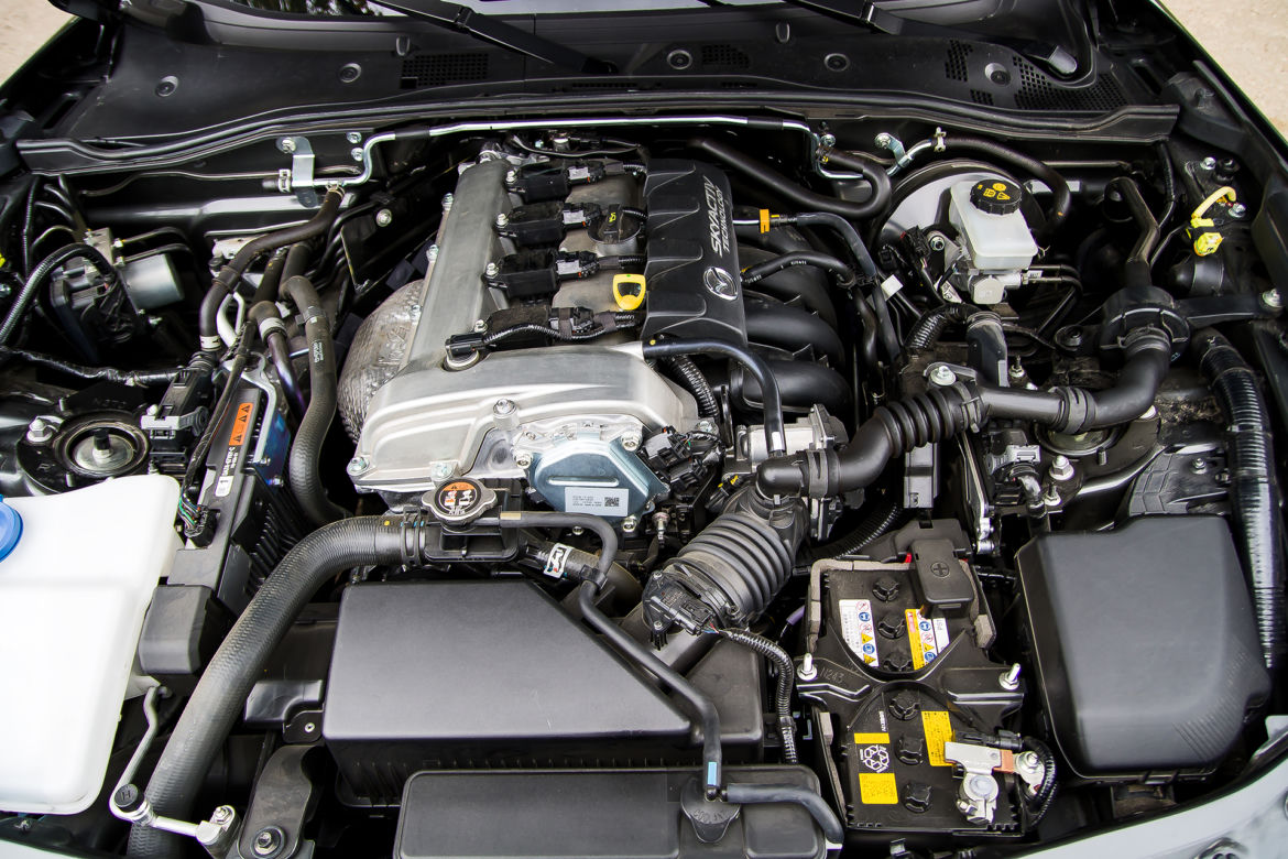 Mazda MX-5 RF 2.0 SKY-G 160 KM 6AT i-ELOOP SkyFREEDOM