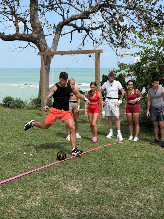 Hotel Paradise 12 - odcinek 33