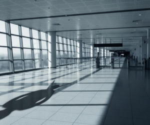 Ukrainka zatrzymana na lotnisku w Balicach. Czerwona nota Interpolu pokrzyżowała jej plany?