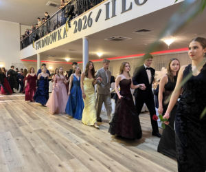 Studniówka pełna blasku i emocji! Tak bawili się maturzyści II LO w Bydgoszczy [ZDJĘCIA]