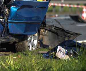 BMW wjechało pod ciężarówkę