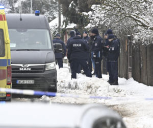 Zwłoki małżeństwa na Targówku. Świadkowie o szturmie antyterrorystów: W życiu czegoś takiego nie widziałem