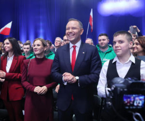 Marta Nawrocka w czerwieni