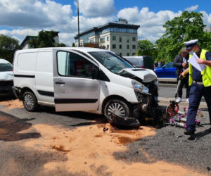 BMW roztrzaskało się na moście