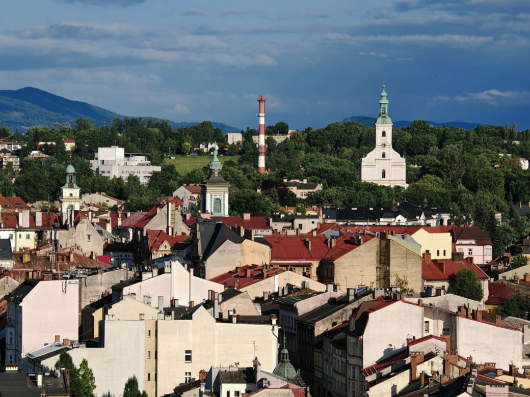 To jedno z najstarszych miast na Śląsku. Jest stolicą historycznej krainy