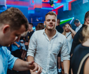 Pomarańcza Katowice bawi się na całego po lockdownie. Oto zdjęcia z imprezy Tomorrow Never Comes [ZDJĘCIA]