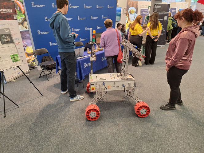 Roboty w natarciu. W Jasionce odbyła się kolejna edycja XChallenge