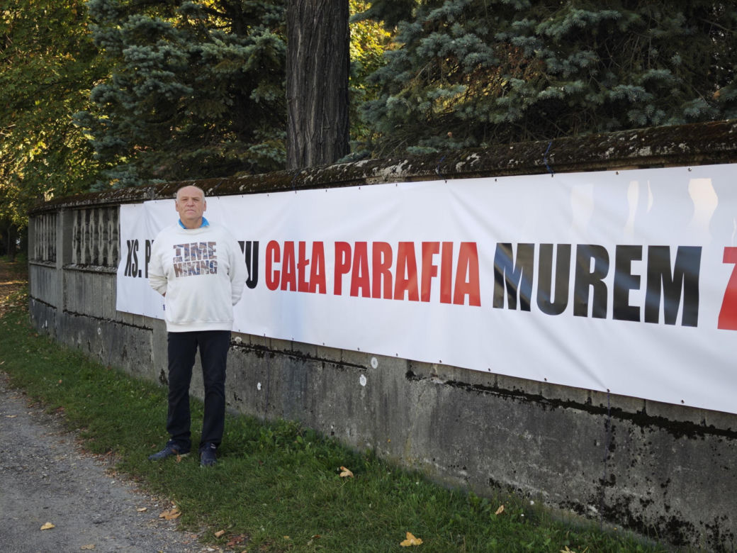 Protest w sprawie odwołania proboszcza w Grojcu