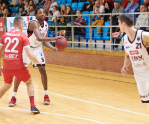 Mecz Słodkich Serc 2018. Sportowa odsłona Pomóż Dzieciom Przetrwać Zimę