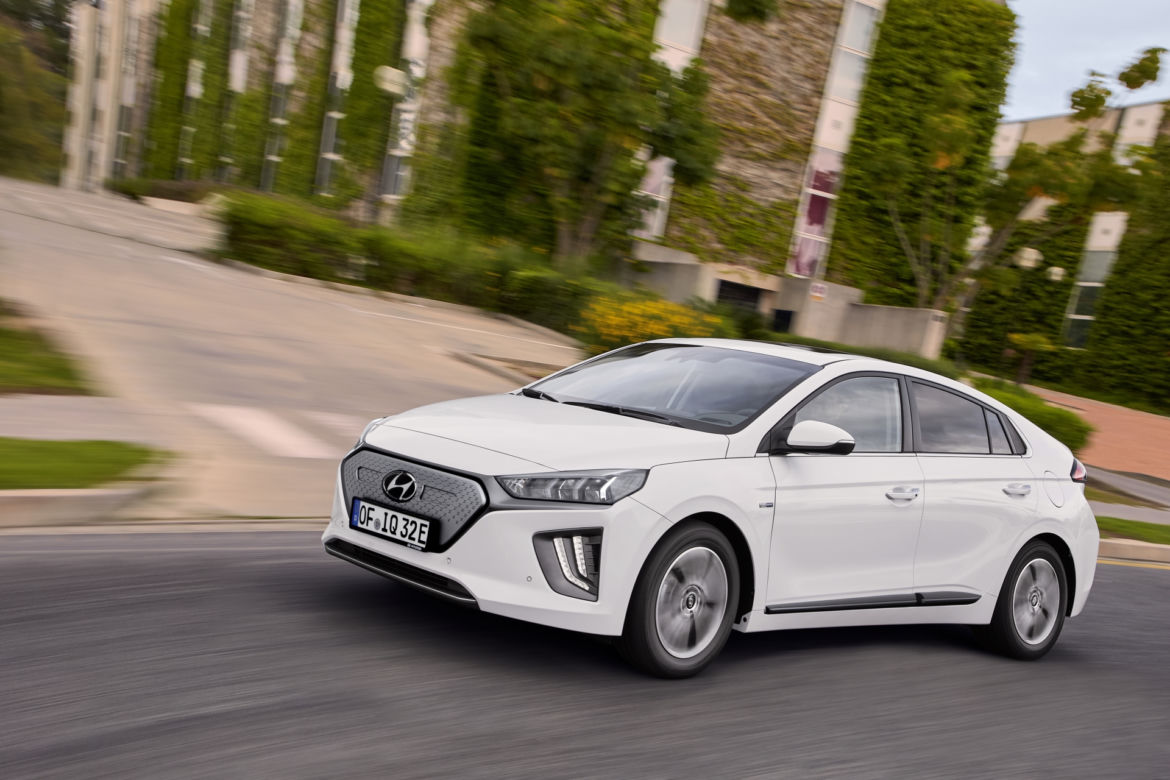 Hyundai IONIQ Electric lifting 2019