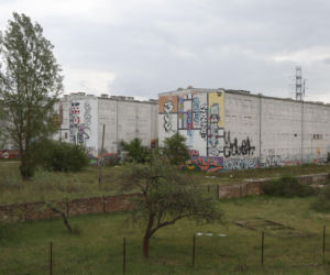 „Czarnobyl” Warszawy zniknie z mapy. „Smród, fetor i grzyb”. Tak wyglądało życie w „13 dzielnicy”