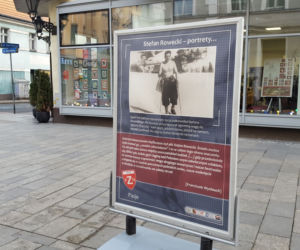 Grot na leszczyńskim deptaku. Wystawa uliczna o Stefanie Grocie Roweckim