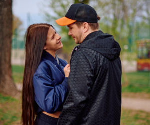 Na Wspólnej odc. 4265. Julka (Maja Oświecińska), diler (Hubert Simon)