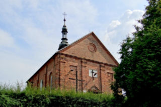 To jedno z najpiękniejszych miast w województwie łódzkim. Kiedyś było związane z Krakowem