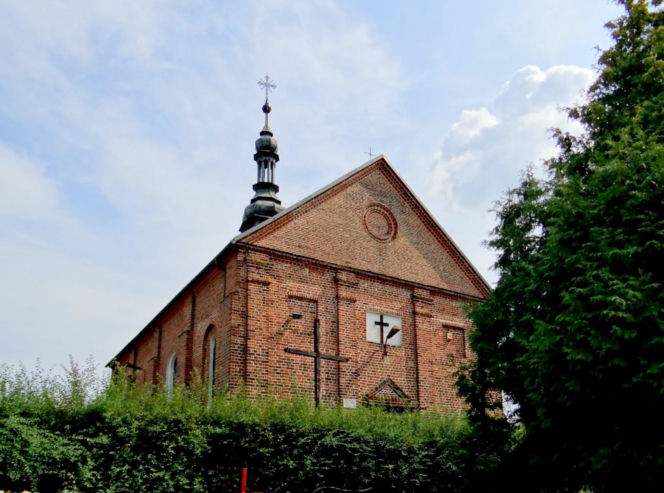 To jedno z najpiękniejszych miast w województwie łódzkim. Kiedyś było związane z Krakowem