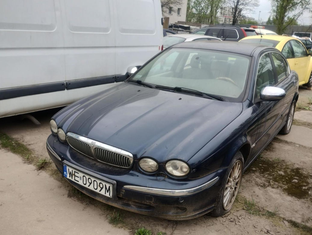 Miasto licytuje wraki z ulicy. Niektóre z nich, to nie lada gratka dla fanów czterech kółek!