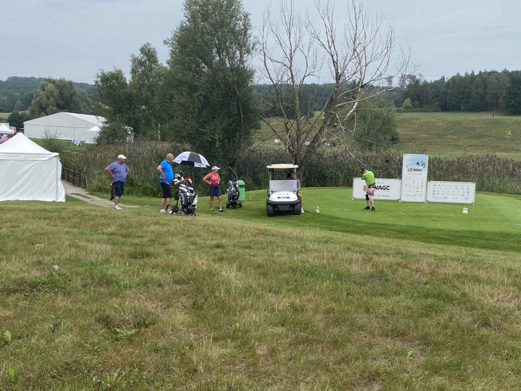 Binowo Park Golf Club