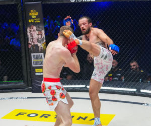 XTB KSW 121. Potężny cios w krocze, trybuny zamarły!