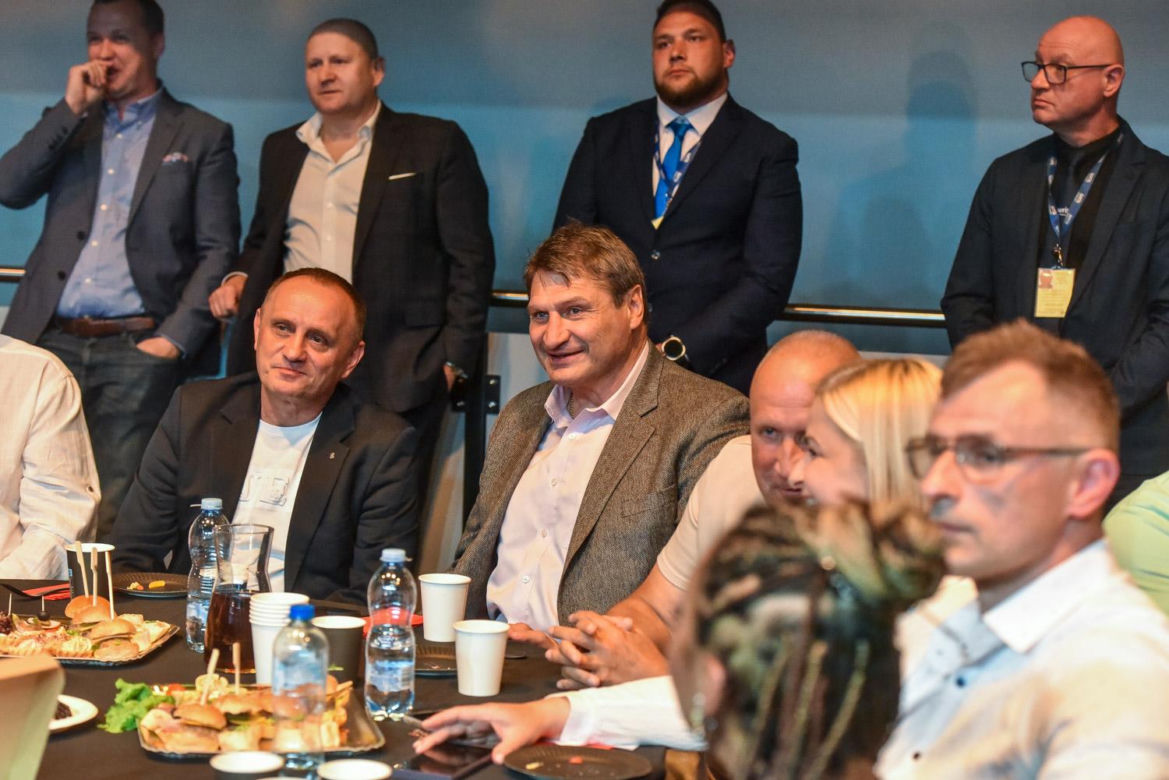 Andrzej Gołota przyjechał do Torunia. Obserwował mecz bokserski Pomorzanina