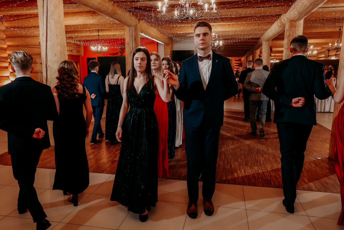 Studniówka Powiatowego Zespołu Szkół w Bodzentynie