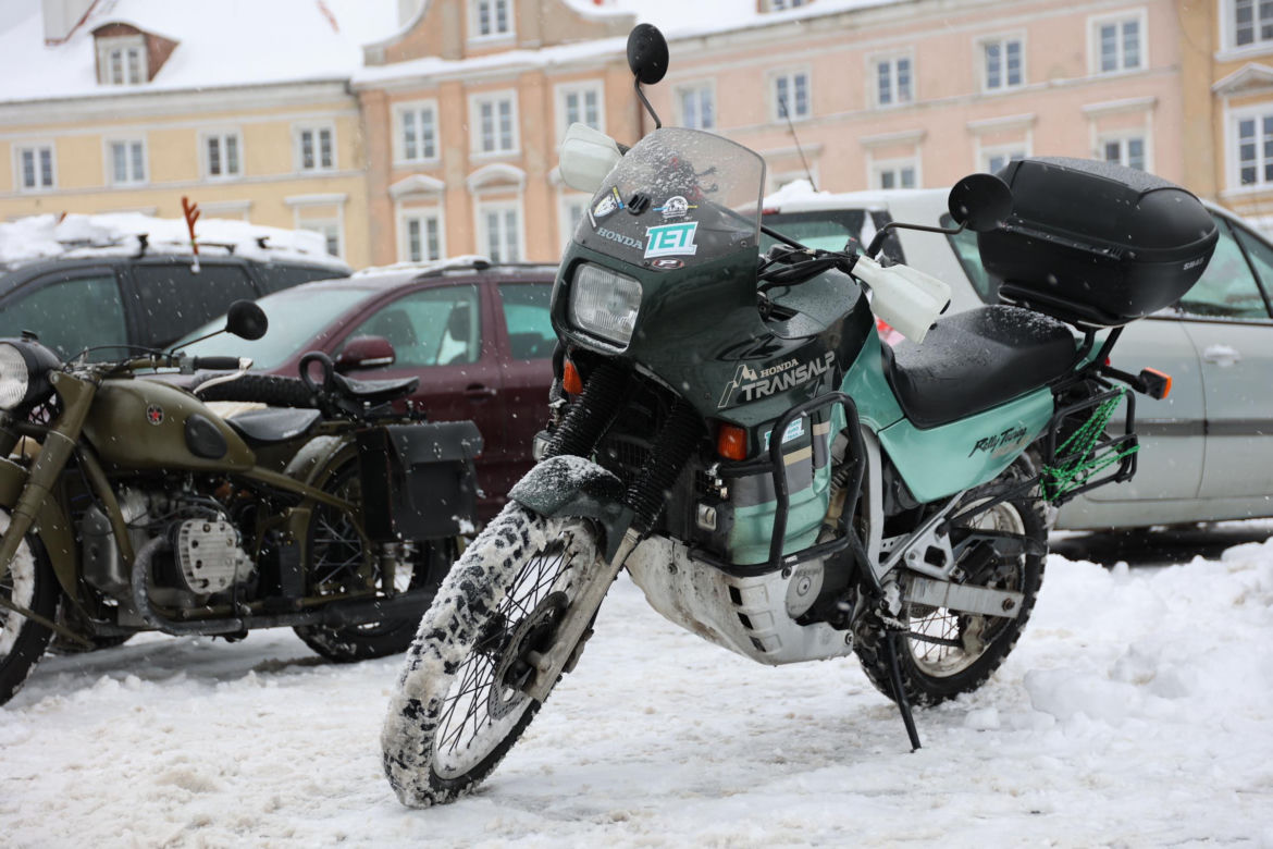Śnieżyca niestraszna MotoMikołajom z Lublina!