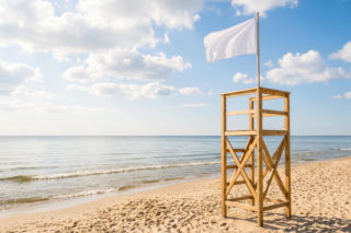 Sinice Sarbinowo. Czy w Sarbinowie można się kąpać 13.08? Flaga, warunki pogodowe