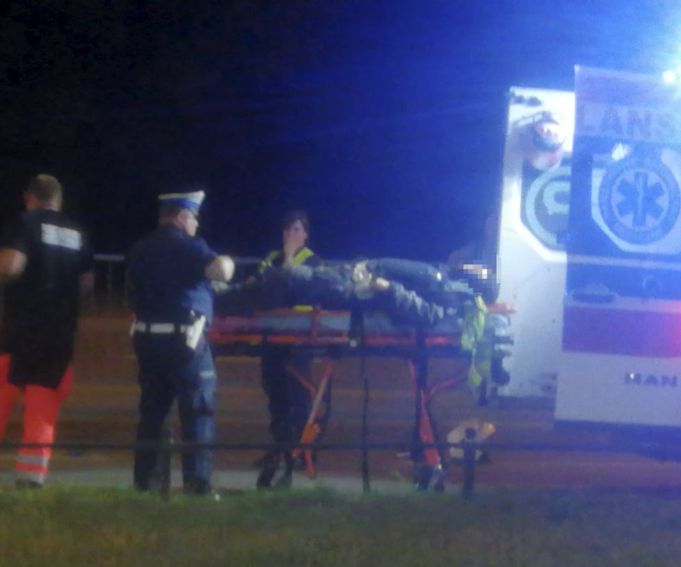 Policjant na noszach. Motocykl w rozsypce. Szokująca nocna akcja mundurowych!