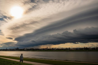 Łomża szykuje się na pogodowy rollercoaster. Weekend zaskoczy mieszkańców?