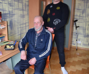 Bezdomny poprosił o bułke, dostał mieszkanie