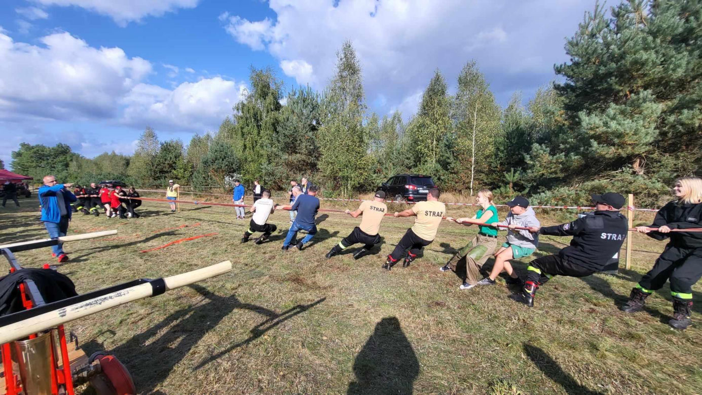 Piknik "Tak to było sto lat temu" w Dąbrówce Stany