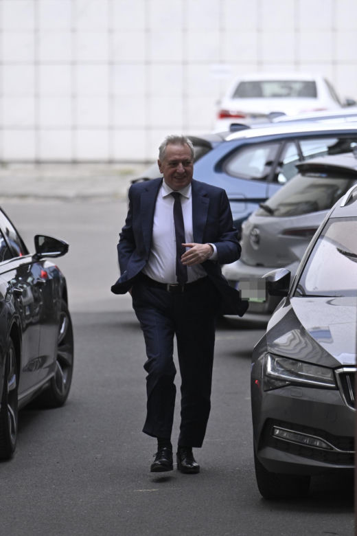 Pilna narada PiS na  Nowogrodzkiej