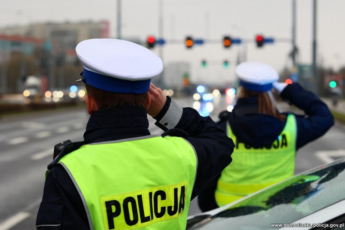 „Niebo płakało, a my razem z nim”. Strumienie deszczu i łez na pogrzebach Daniela i Ireneusza