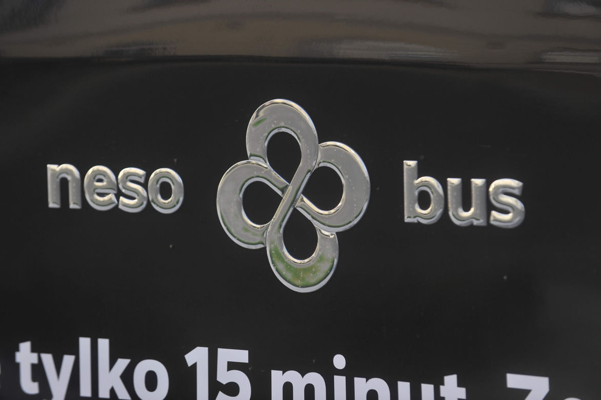 Trzaskowski pochwalił się autobusem na wodór. Miasta nie stać na jego zakup 
