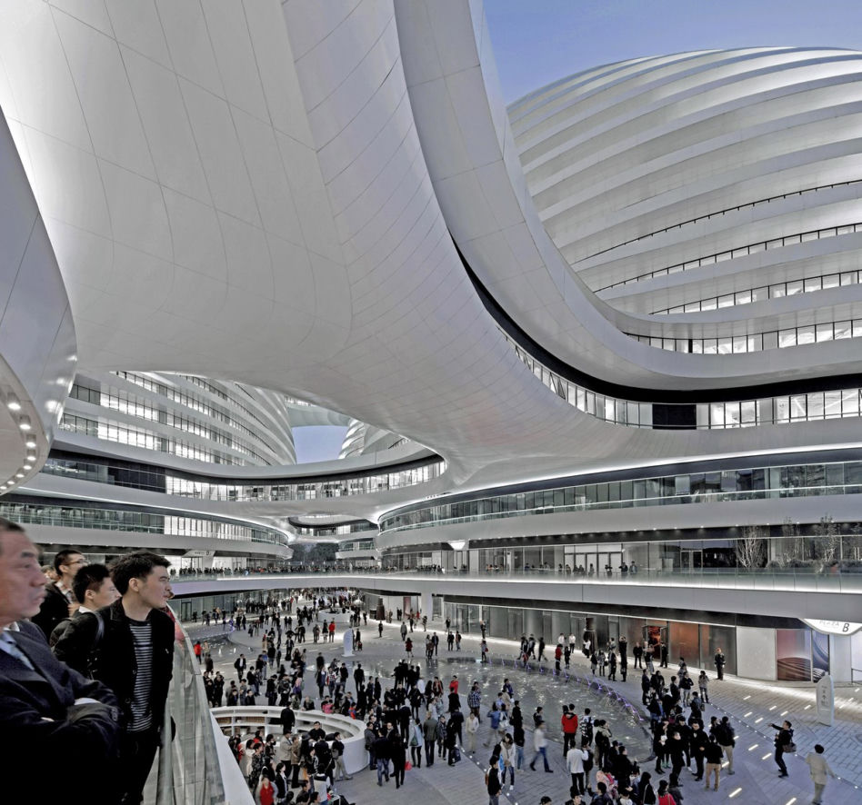 Zaha Hadid pierwszą kobietą nagrodzoną RIBA Royal Gold Medal