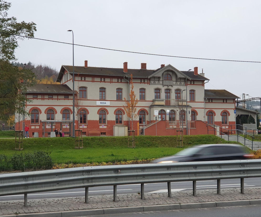 150-letni dworzec w Redzie ma wrócić do pasażerów. PKP ruszają z projektem po opóźnieniach