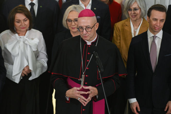 Połamali się opłatkiem w Sejmie