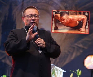Kardynał Grzegorz Ryś rzuca wyzwanie wiernym! Róbcie rano pompki