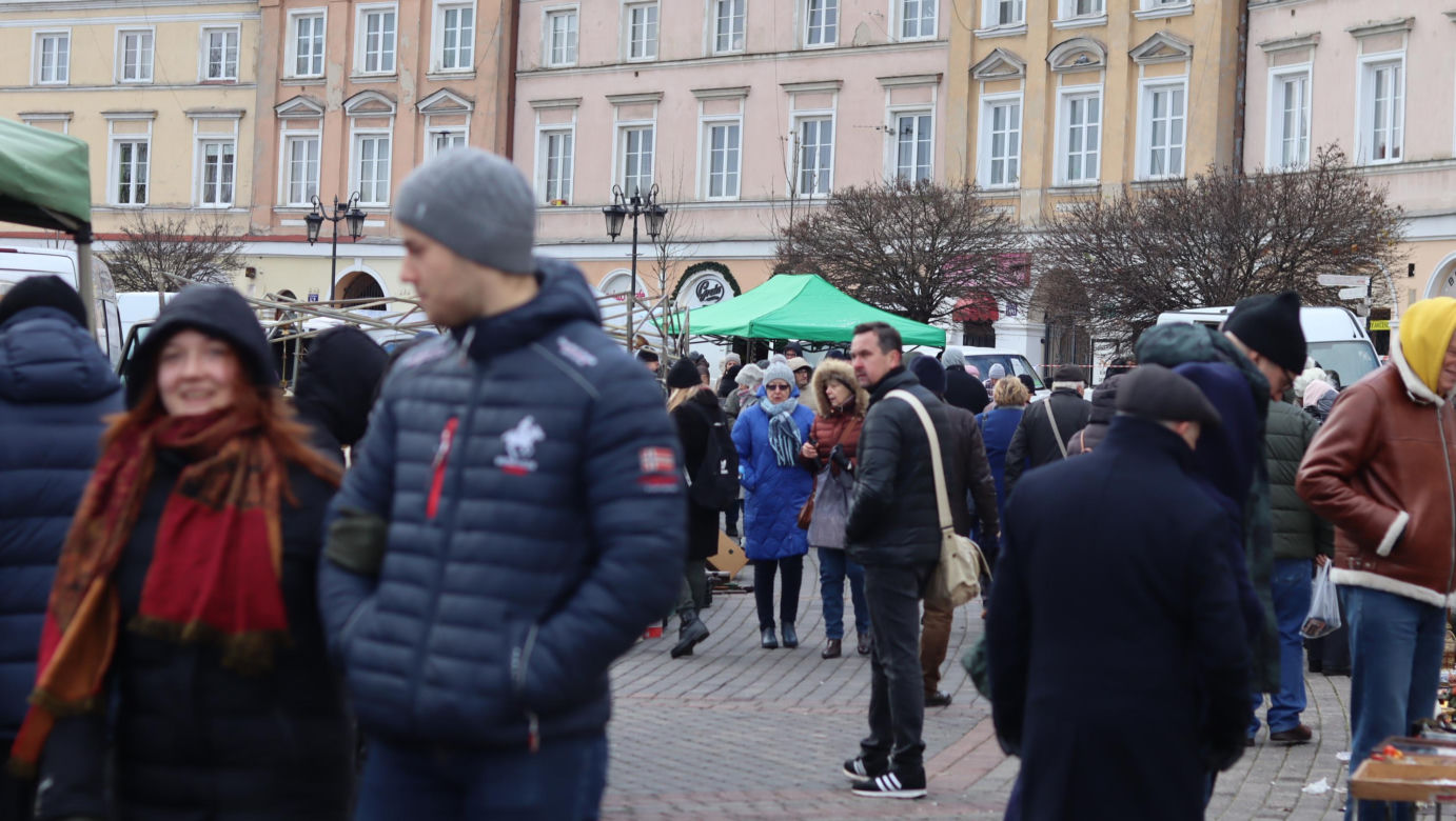 Bombki, samochody i św. Mikołaje. Takie cuda można było kupić na Lubelskiej Giełdzie Staroci
