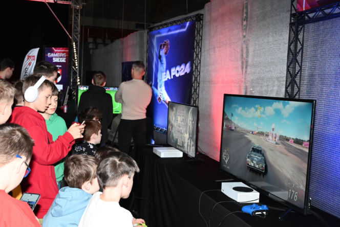 Turniej gamingowy Gamers Siege w Chęcinach