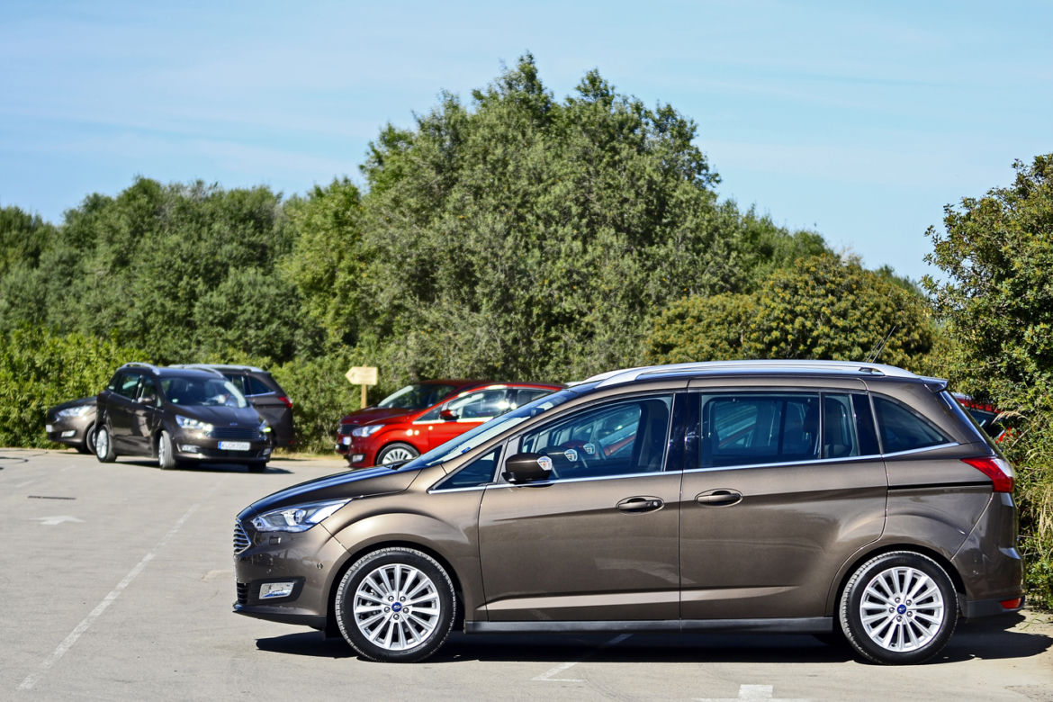 Ford C-MAX lifting 2015
