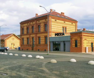 Nowy pawilon na Łasztowni nie przypadł do gustu internautom