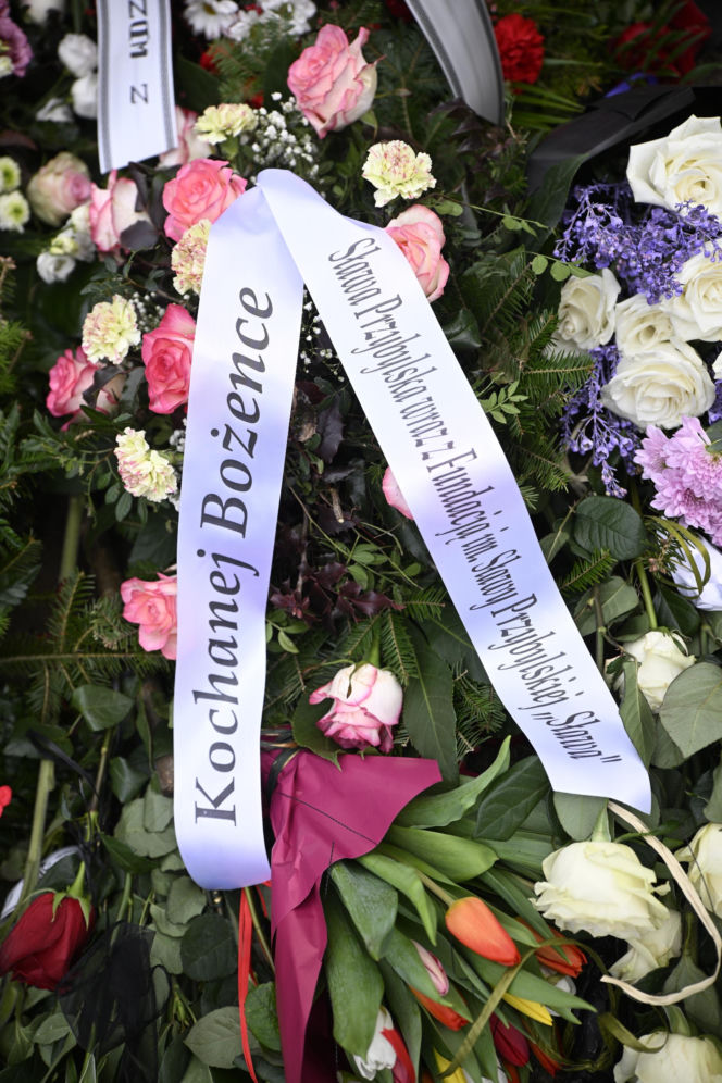 Bożena Dykiel spoczęła na Powązkach Wojskowych